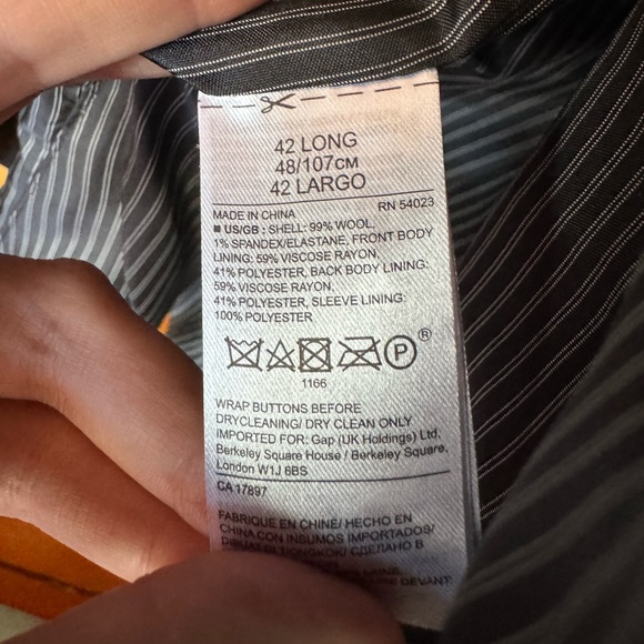 Banana Republic x Marzatto navy wool slim fit suit jacket - Picture 5 of 6